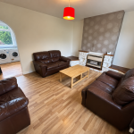 50 Burleigh Road - Great Location & Huge 2 Bed 