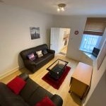 16 George Street - Golden Stable & 2 Bathrooms