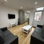 106 Station Street - Brand new 4 bed 2 bath September start